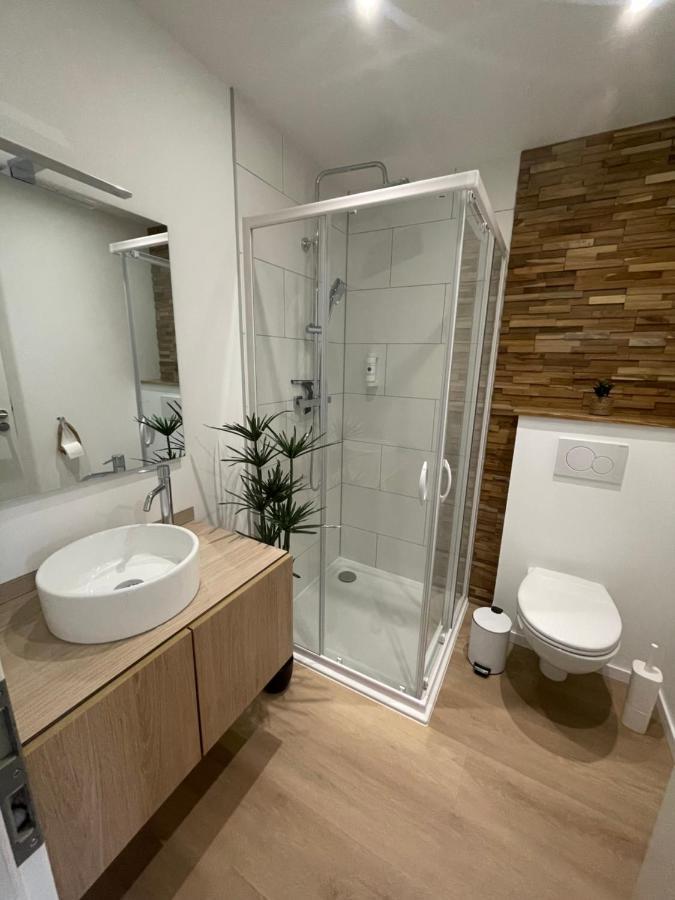 Sejour Detente - Appart'Hotel N 1 Avec Jaccuzi, Piscine Et Petit-Dejeuner Chouzelot Eksteriør bilde