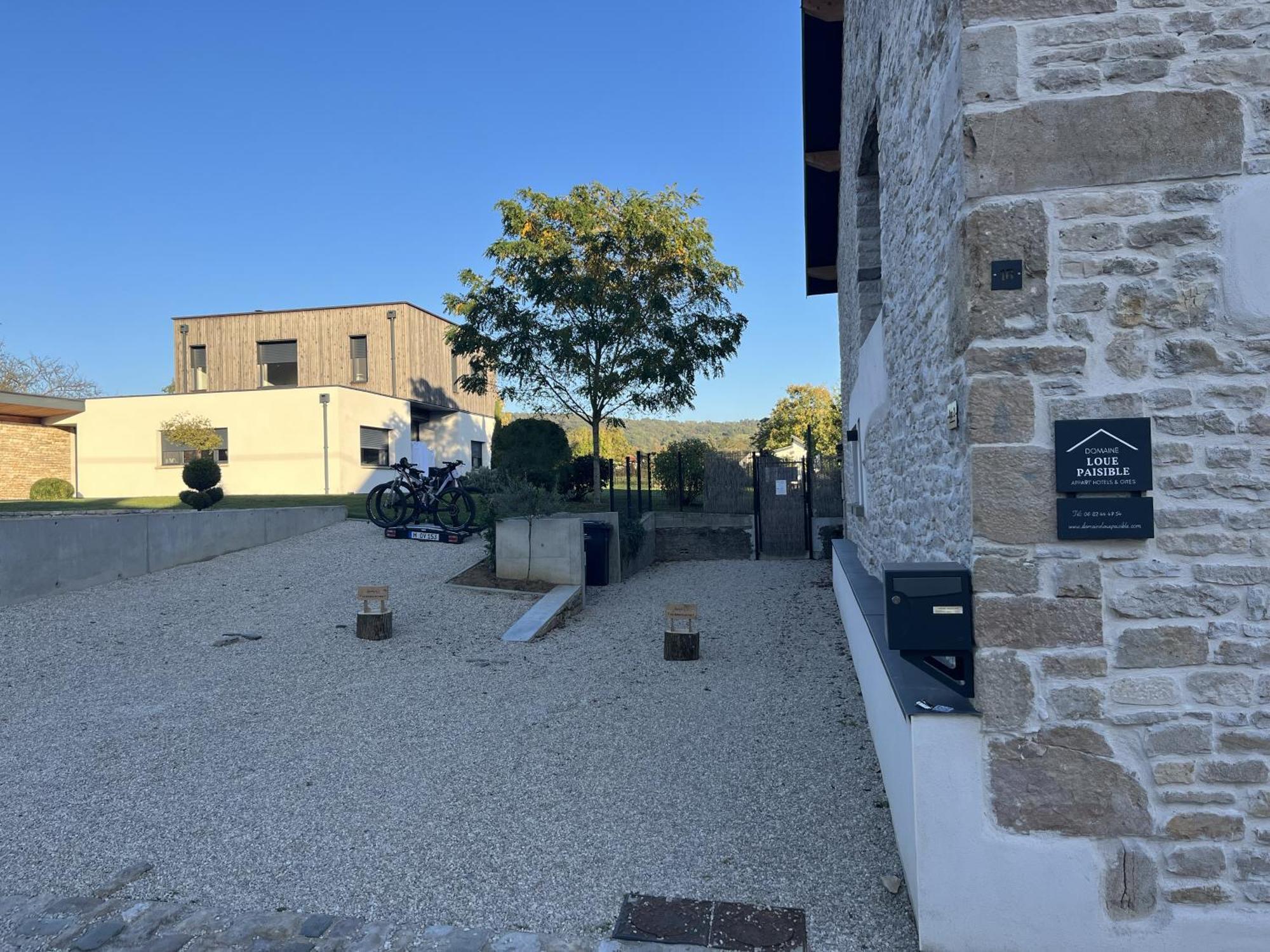 Sejour Detente - Appart'Hotel N 1 Avec Jaccuzi, Piscine Et Petit-Dejeuner Chouzelot Eksteriør bilde