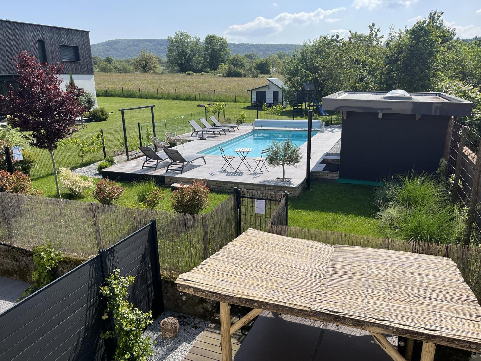 Sejour Detente - Appart'Hotel N 1 Avec Jaccuzi, Piscine Et Petit-Dejeuner Chouzelot Eksteriør bilde