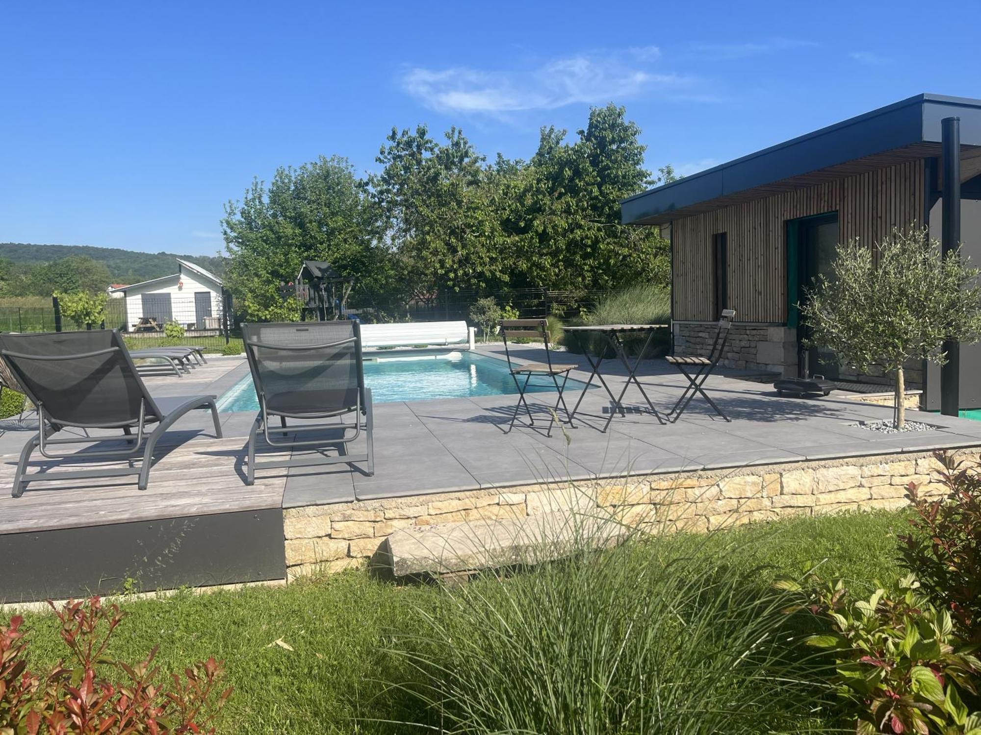 Sejour Detente - Appart'Hotel N 1 Avec Jaccuzi, Piscine Et Petit-Dejeuner Chouzelot Eksteriør bilde